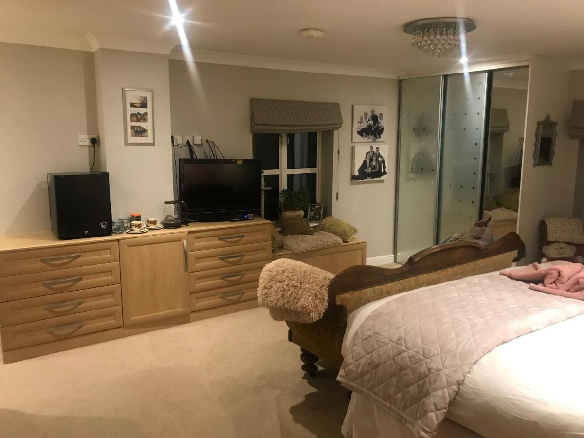 The Master Suite, Enjoy The Countryside In Style Ashover Exteriör bild