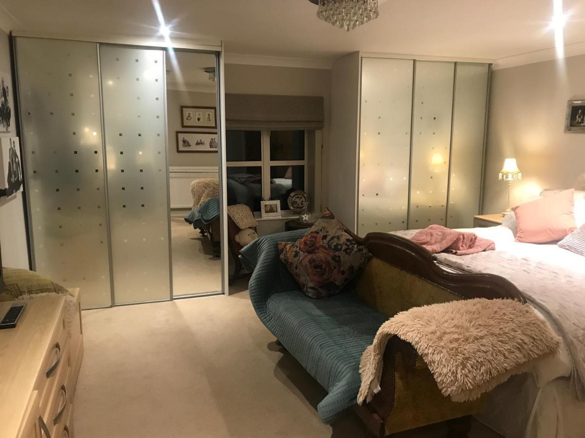 The Master Suite, Enjoy The Countryside In Style Ashover Exteriör bild